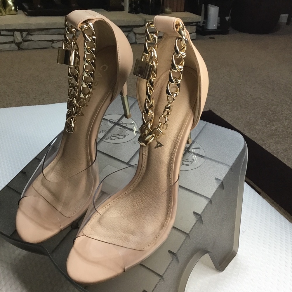 Carvela
